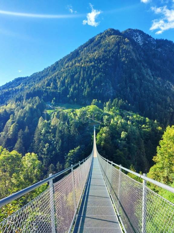 appartamento in vendita a Grosio in zona Vernuga