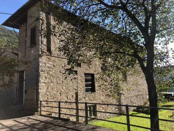 casa indipendente in vendita a Grosio