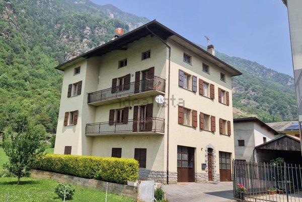 casa indipendente in vendita a Grosio