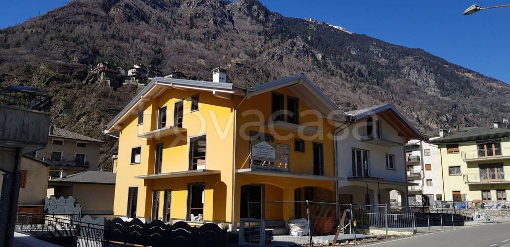 casa indipendente in vendita a Grosio