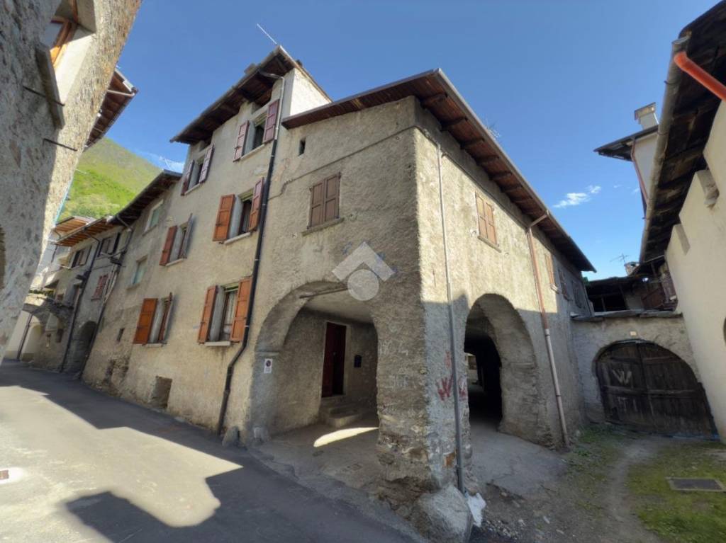casa indipendente in vendita a Grosotto