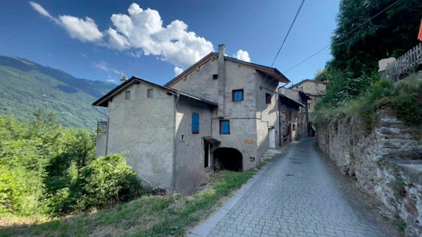 casale in vendita a Grosotto