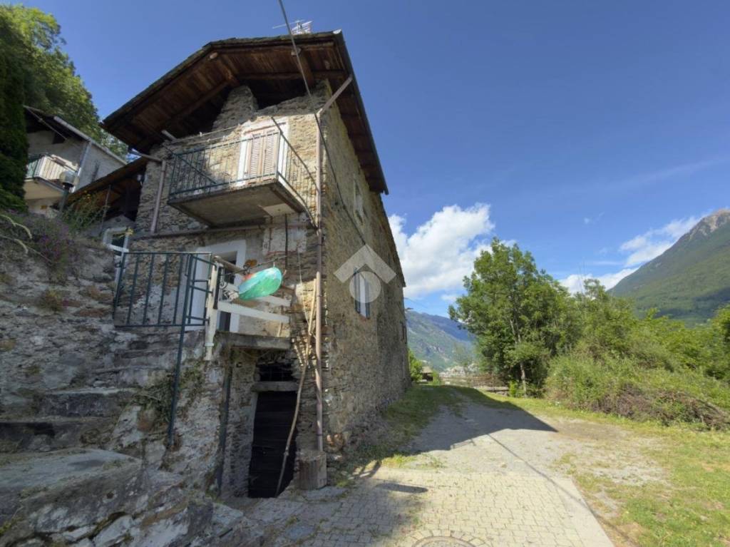 casa indipendente in vendita a Grosotto