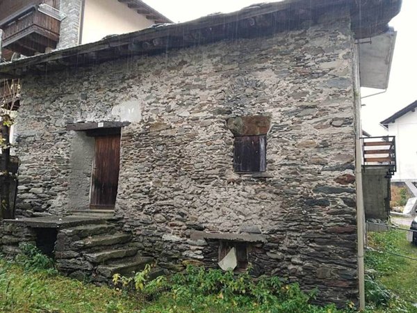 casale in vendita a Madesimo in zona Isola