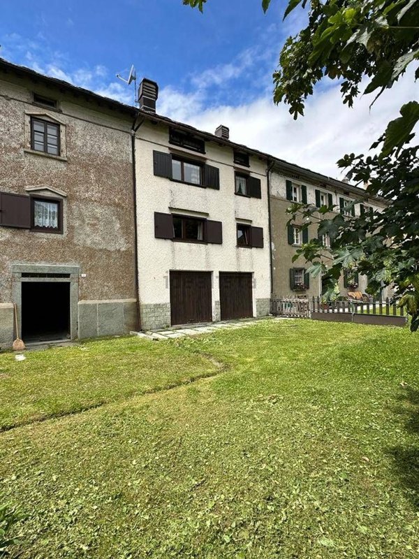 appartamento in vendita a Madesimo in zona Montespluga