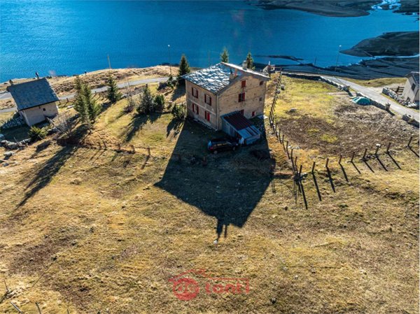 casa indipendente in vendita a Madesimo in zona Montespluga