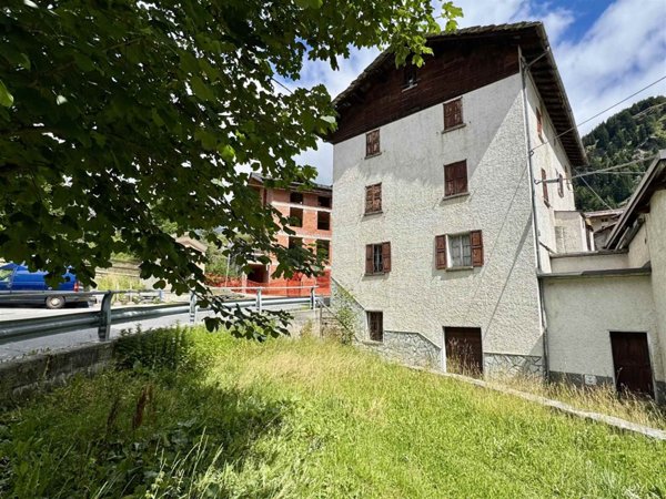 casa indipendente in vendita a Madesimo in zona Pianazzo