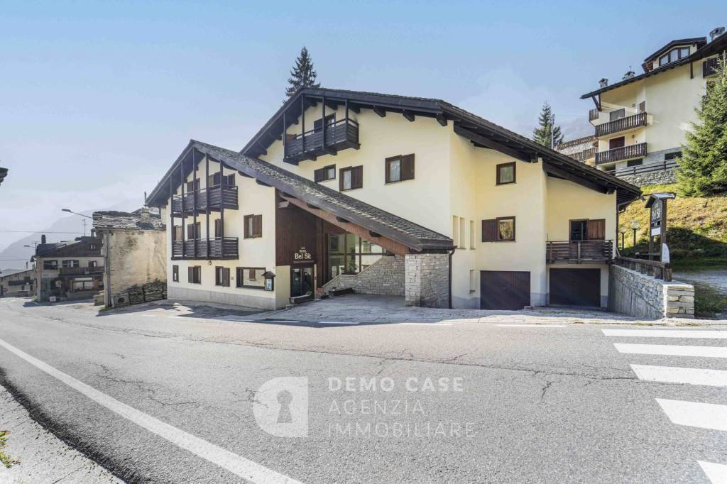 negozio in vendita a Madesimo in zona Pianazzo