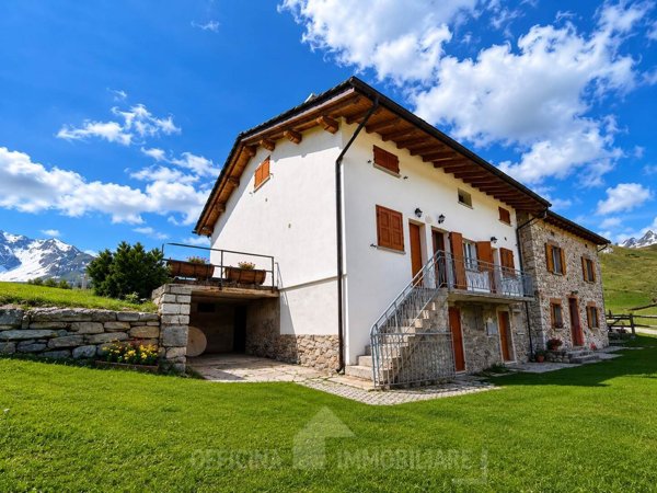 casa indipendente in vendita a Madesimo in zona Pianazzo