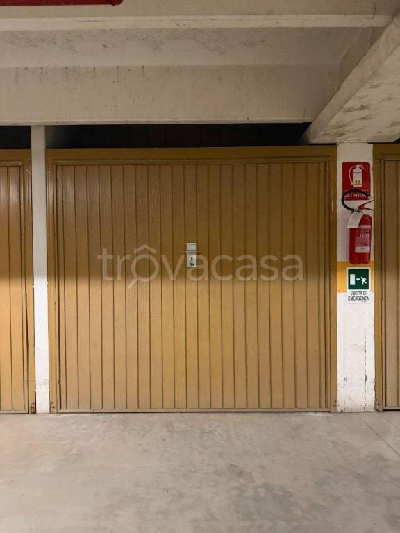 box auto in vendita a Madesimo
