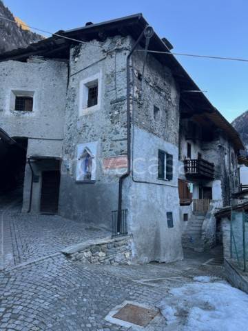 appartamento in vendita a Lanzada in zona Tornadri