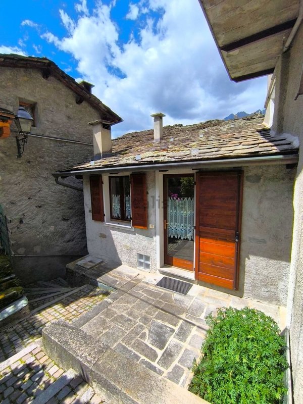 appartamento in vendita a Lanzada