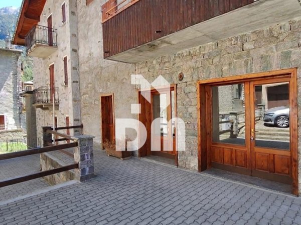 appartamento in vendita a Lanzada in zona Moizi