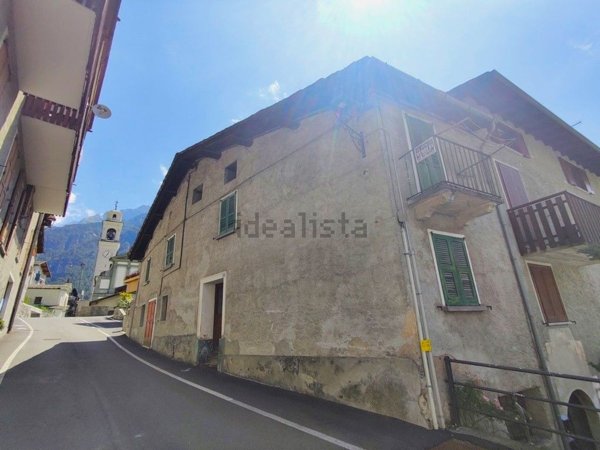 casa indipendente in vendita a Lanzada in zona Moizi