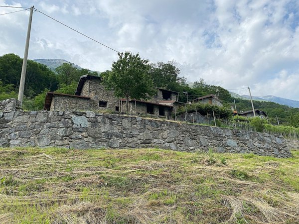 casale in vendita a Mantello