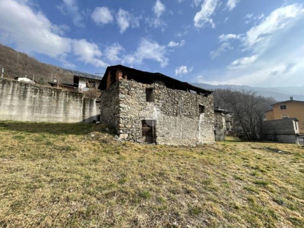 casa indipendente in vendita a Mazzo di Valtellina