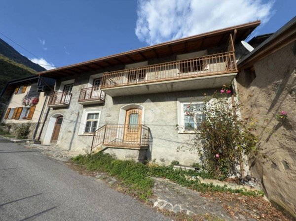 casa indipendente in vendita a Mazzo di Valtellina
