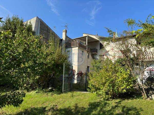 casa indipendente in vendita a Mazzo di Valtellina
