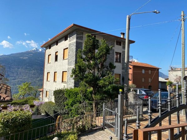 casa indipendente in vendita a Mello