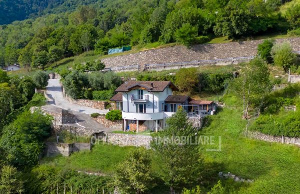 casa indipendente in vendita a Mello