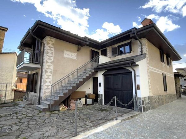 casa indipendente in vendita a Mello