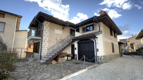 casa indipendente in vendita a Mello