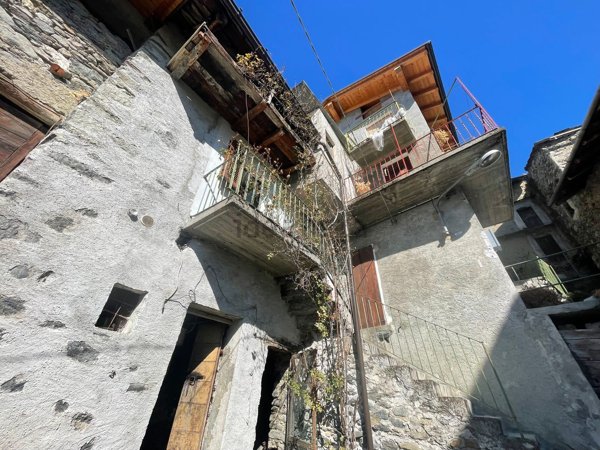 casa indipendente in vendita a Mello