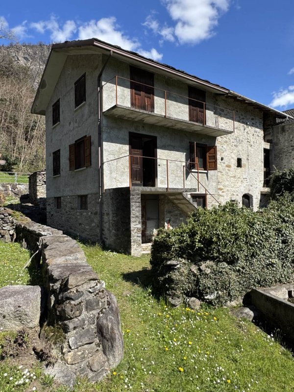casa indipendente in vendita a Mese