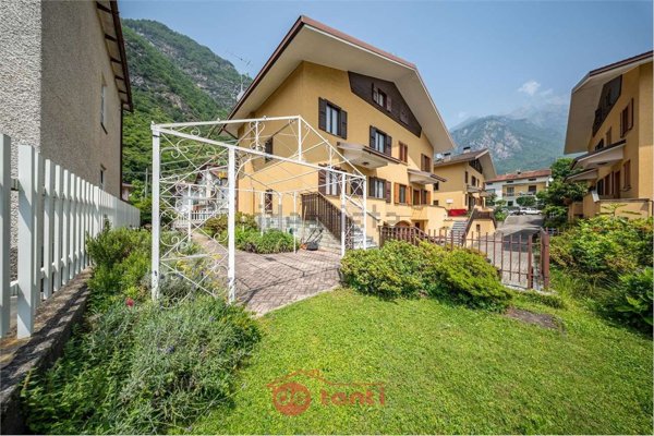 casa indipendente in vendita a Mese