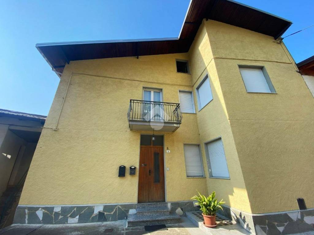 appartamento in vendita a Montagna in Valtellina