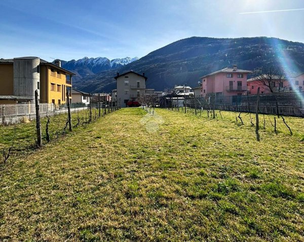 terreno edificabile in vendita a Morbegno