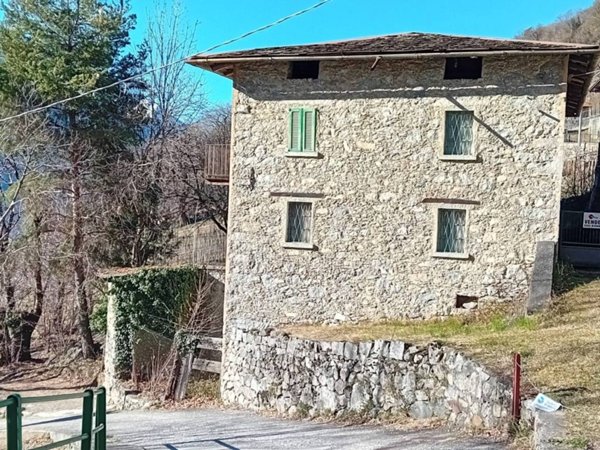casa indipendente in vendita a Morbegno