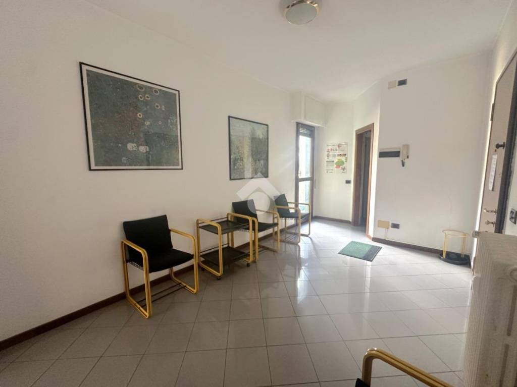 ufficio in vendita a Morbegno