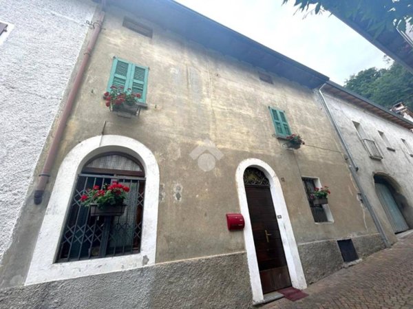 casa semindipendente in vendita a Morbegno