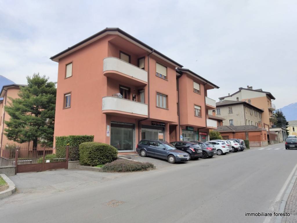 negozio in vendita a Morbegno