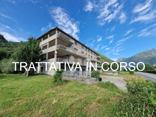 appartamento in vendita a Morbegno in zona Campovico