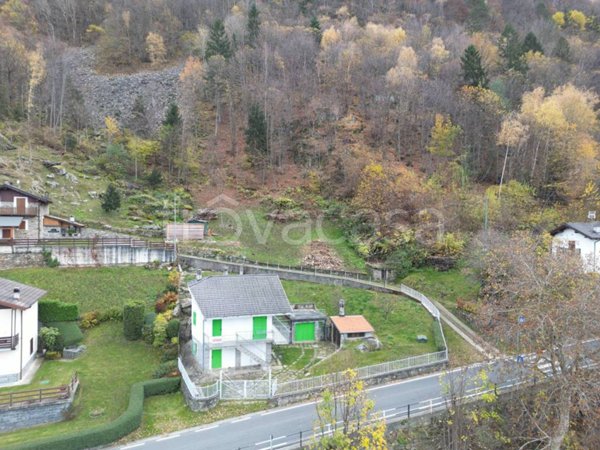 casa indipendente in vendita a Morbegno in zona Valle