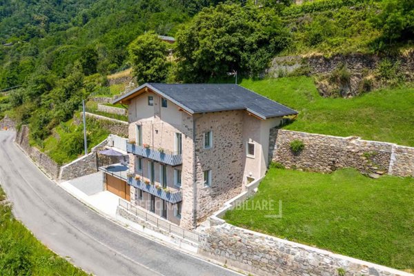 casa indipendente in vendita a Morbegno