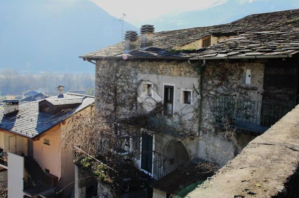 appartamento in vendita a Morbegno in zona Campovico