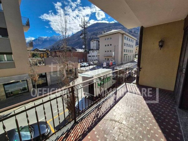 appartamento in vendita a Morbegno in zona Valle