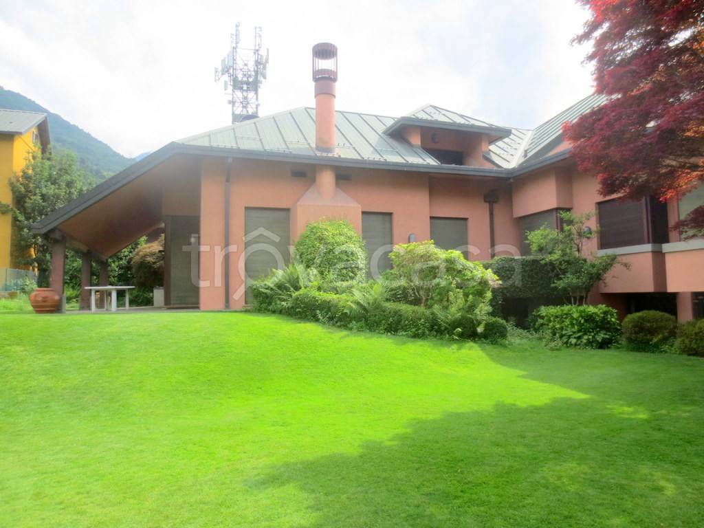 casa indipendente in vendita a Morbegno