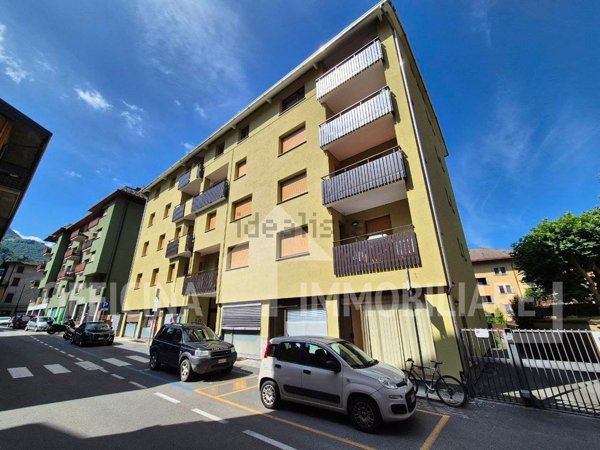 negozio in vendita a Morbegno