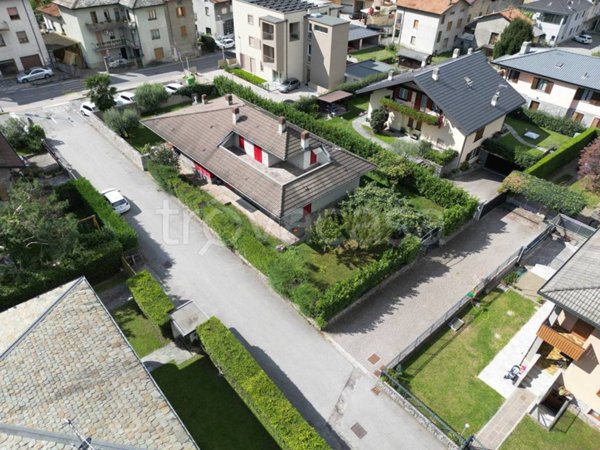 casa indipendente in vendita a Morbegno