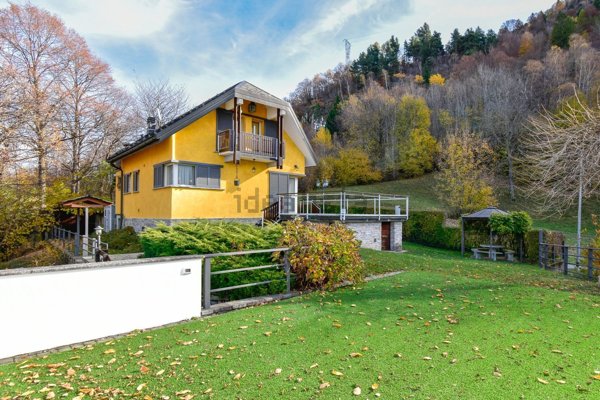 casa indipendente in vendita a Morbegno in zona Valle