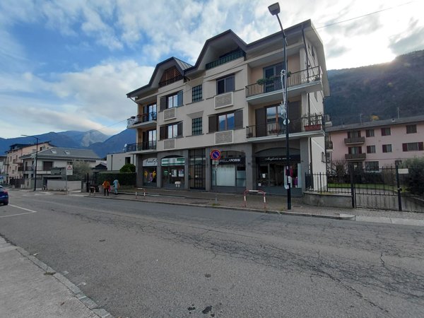 ufficio in vendita a Morbegno