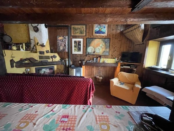 appartamento in vendita a Morbegno in zona Paniga