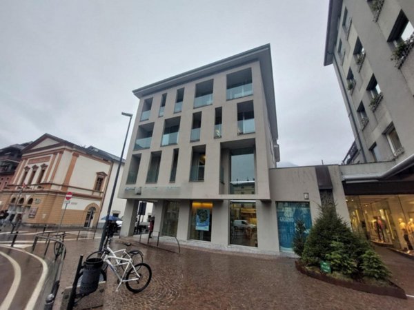 ufficio in vendita a Morbegno