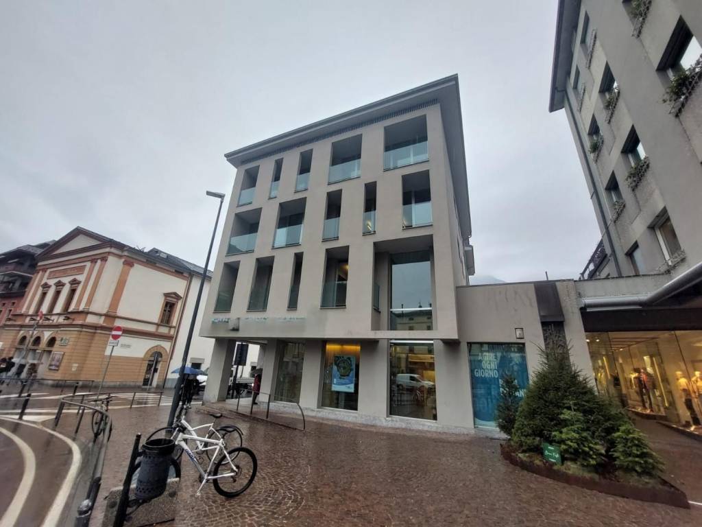 ufficio in vendita a Morbegno