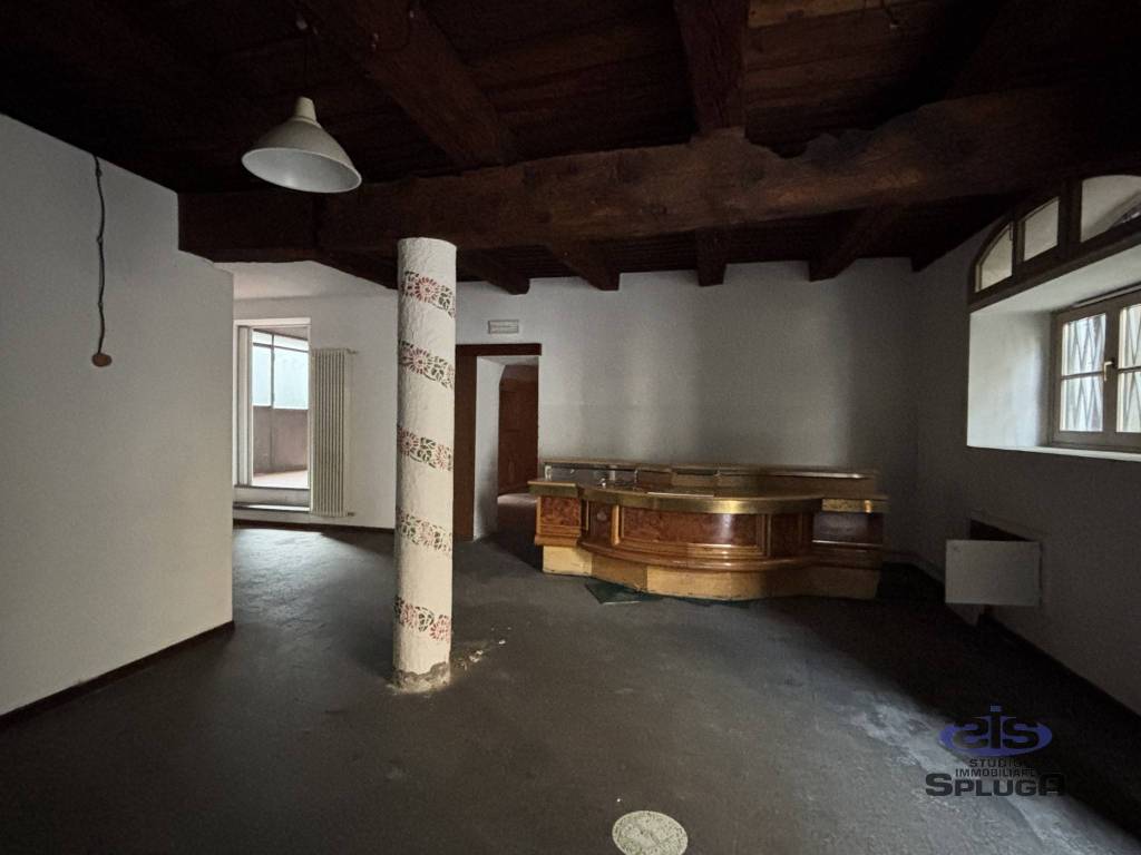 negozio in vendita a Morbegno