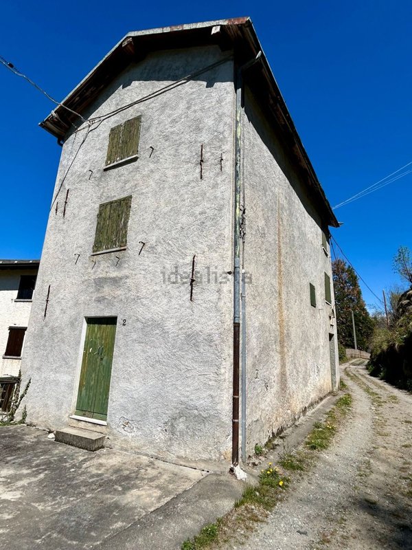 pentavano in vendita a Morbegno in zona Valle